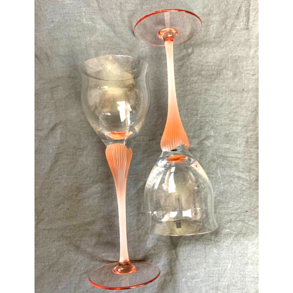 Mikasa 10 Oz Sea Mist Coral Pink Frosted Stem Wine Glass Crystal 9.25" - Picture 3 of 6